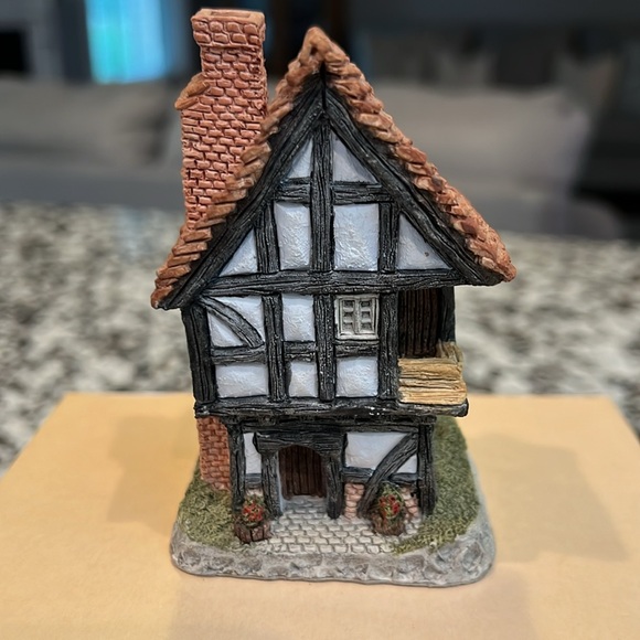 David Winter Cottages Spinners Cottage - Picture 2 of 6